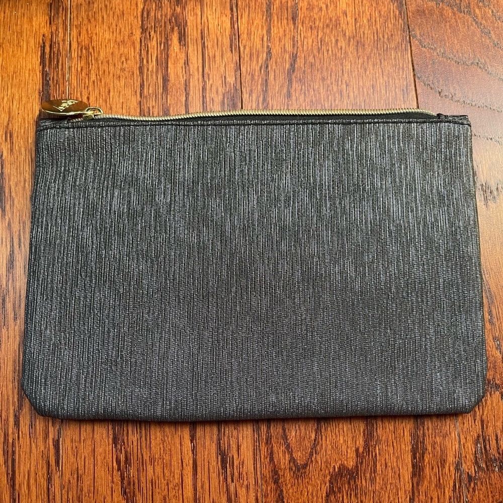 Ipsy Bag⭐️ - Picture 2 of 2